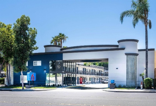 Motel 6 Anaheim - Convention Center image 42