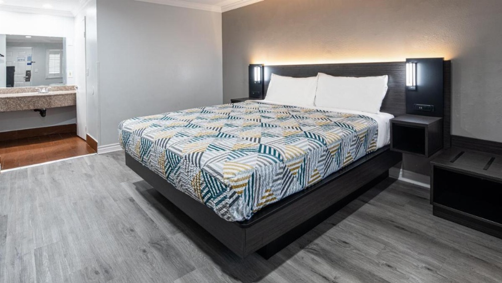 Motel 6 Anaheim - Convention Center